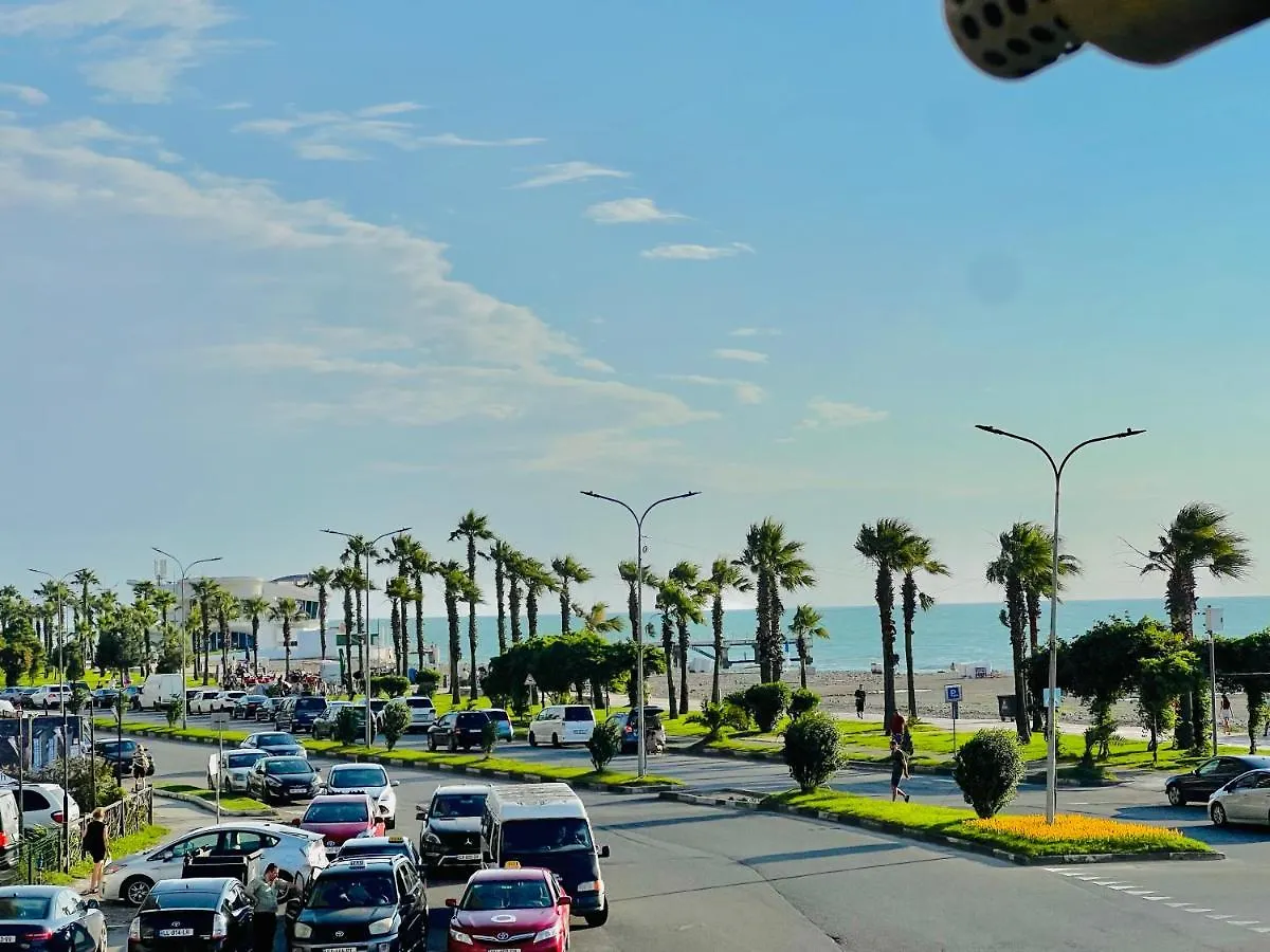 Apartment With Sea View Batumi